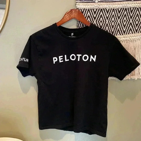 PELOTON BLACK SHORT SLEEVE TOP 100 CENTURY SIZE SMALL - Picture 1 of 3